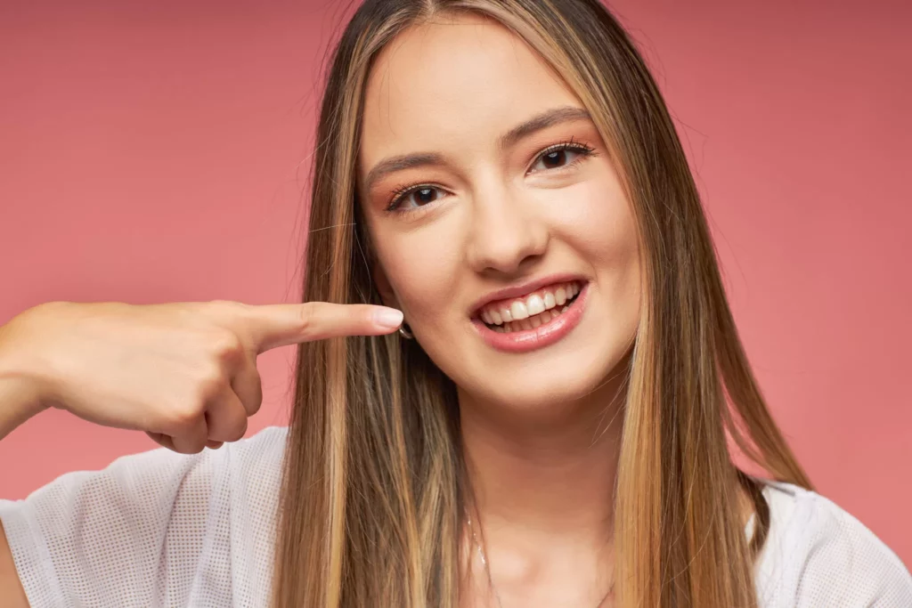 Rezultati terapije alignerima - pre i posle ispravljanja zuba u Beogradu